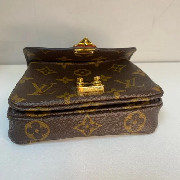 Louis Vuitton Micro Pochette Metis - Picture 11 of 12